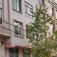 رهن ۵۹مترط۴ باپارکینگ و انباری- بدون آسانسور