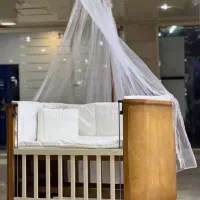 تخت کنار مادر برند جودیکو، مدل میلان