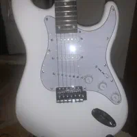 گیتار فندر آکبند