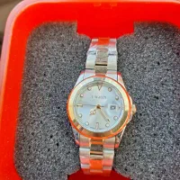 ساعت نو زنانه