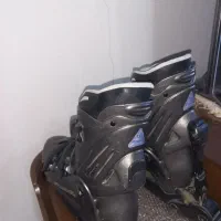 کفش اسکیت سایز ۴۰ تا ۴۳