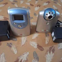 دوربین و صفحه نمایش کنترل کودک