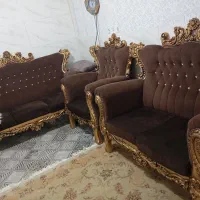 مبلمان هفت نفره همراه با میز