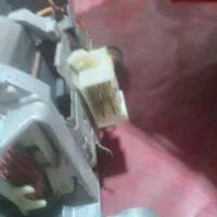 دوعدد موتور لباسشوی|ماشین لباسشویی و خشک‌کن لباس|خسروشاه, |دیوار