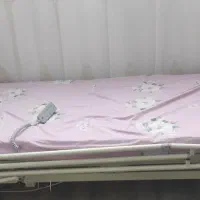 تخت بیمارستانی