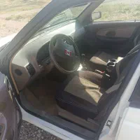 405 سفید عروسک