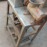 ۳عدد چرخ گوشت صنعتی 42 و ۳عدد سرخ کن صنعتی 25لیتری|کافیشاپ و رستوران|پاکدشت, حصار امیر|دیوار