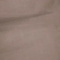 موکت به رنگ قهوه ای