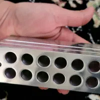 قالب رژلب سازی 12تایی فلزی پولیش خورده|آرایشی، بهداشتی، درمانی|قم, باجک سه|دیوار