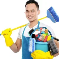 نظافت منزل صورت می‌گیرد