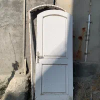 درب چوبی با کم فولادی
