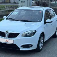 خودرو برلیانس ۳۲۰ اتومات مدل ۹۴ وارداتی بدون رنگ