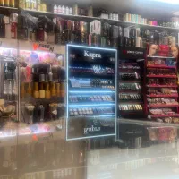 فروشنده آرایشی