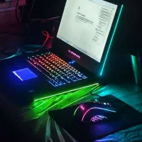 لپتاب گیمینگ Alienware (نمایشگر آسیب دیده)