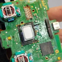 تعمیرات تخصصی کنسول های بازی و دسته ps5 وps4 وxbox|خدمات رایانه‌ای و موبایل|شیراز, سینما سعدی|دیوار