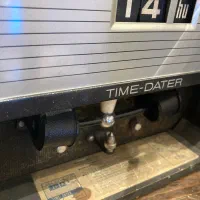 ساعت قدیمی|کلکسیون اشیاء عتیقه|ری, سیزده آبان|دیوار