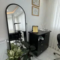 آینه قدی و کنسول