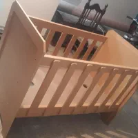تخت نوزاد نو