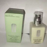 کرم آبرسان کلینیک مخصوص پوست چرب و مستعد آکنه اصل|آرایشی، بهداشتی، درمانی|شهرکرد, |دیوار