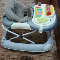 کریر و صندلی ماشین و رورک