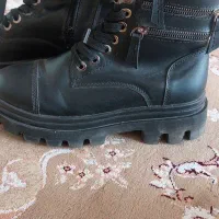 پوتین زنانه|کیف، کفش، کمربند|شیراز, کوزه گری|دیوار