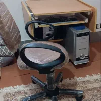 صندلی و میز کامپیوتر تمیز ونو