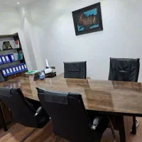 میز اداری کنفرانسی با کتابخانه و میز منشی