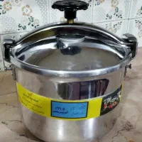 دو عدد دیگ زودپز نو