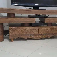 میز تلوزیون در حد نو