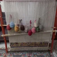 دار قالی سالم و تمیز ابعاد یک دریک