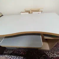 میز کامپیوتر