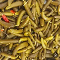 فروش خیار شور سراب