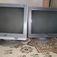 دو عدد مانیتور کامپیوتر صحفه تخت سالم