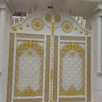 رنگ امیزی   ساختمان(رنگ و بتونه سقف های کاذب کناف)