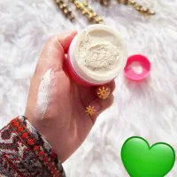 کرم آماراتی