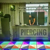 اجرای مراسم تولد سوپرایز ورودی باغ رایگان