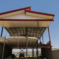 نصب شیروانی. سقف شمالی