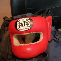 کلاه بوکس رزمی دفاع ورزشی Reves
