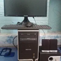 فروش کامپیوتر و میز کامپیوتر