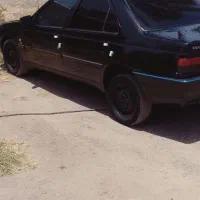 82 دور رنگ شاسی جلو سالم. عقب جزئی