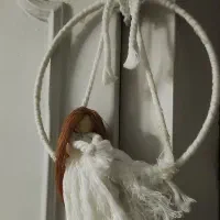 آویز دختر خوشگل