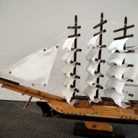 کشتی چوبی تزئینی