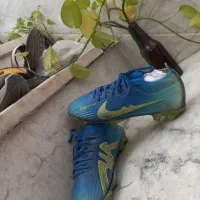 کفش چمن و کفش سالنی|کیف، کفش، کمربند|یزد, |دیوار