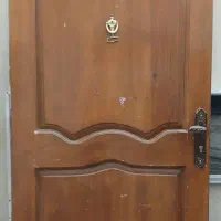 درب ورودی آپارتمان