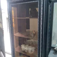 یک عددتخت خواب چوبی باتشک خوش خواب وبوفه سلطنتی