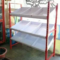 قفسه میوه فروشی