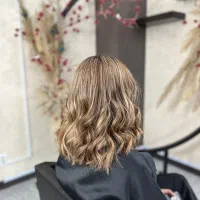 مدل رنگلایت برای تکمیل آلبوم کاری|خدمات آرایشگری و زیبایی|اصفهان, طامه|دیوار