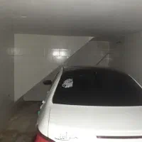 پارکینگ به اضافه‌ یه اتاق که بهم وصل هست