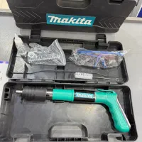 میخکوب چاشنی خور ماکیتا. میخکوب دستی|ماشین‌آلات صنعتی|کرج, ساسانی (قلمستان)|دیوار