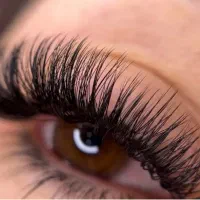 آموزش و خدمات تخصصی مژه و ناخن